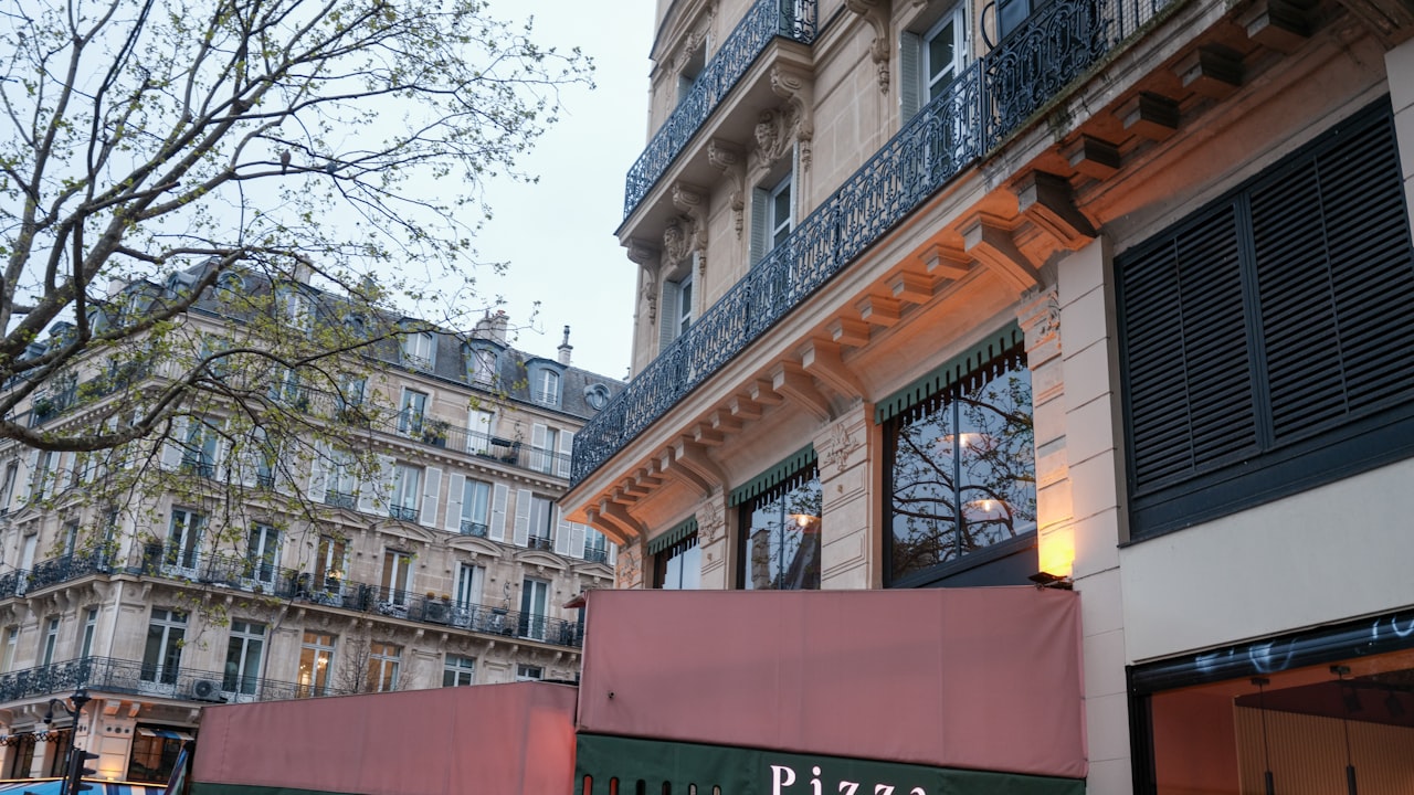 Abend in Ces années là, Paris