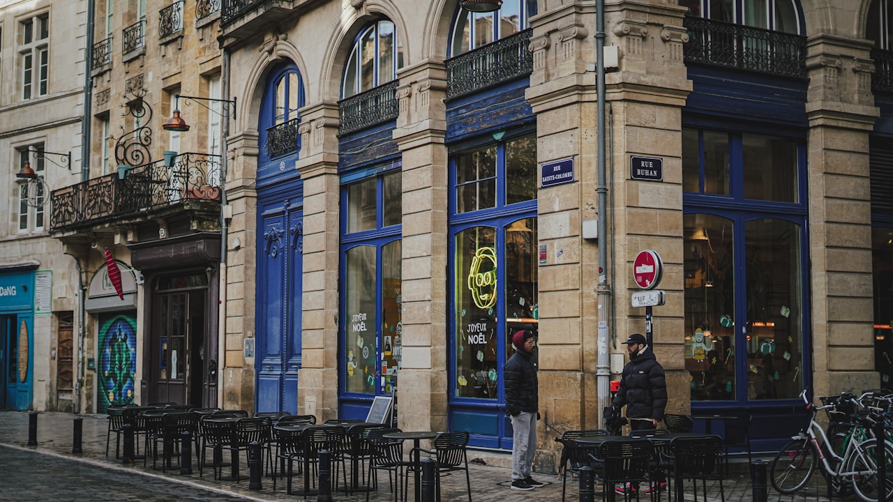 Aperitivo conviviale al Bar Jeux Barjo, Bordeaux