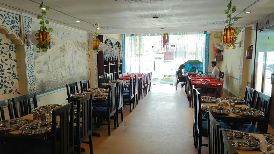 Outing cover: Brunch conviviale al Café des Plantes, Nantes