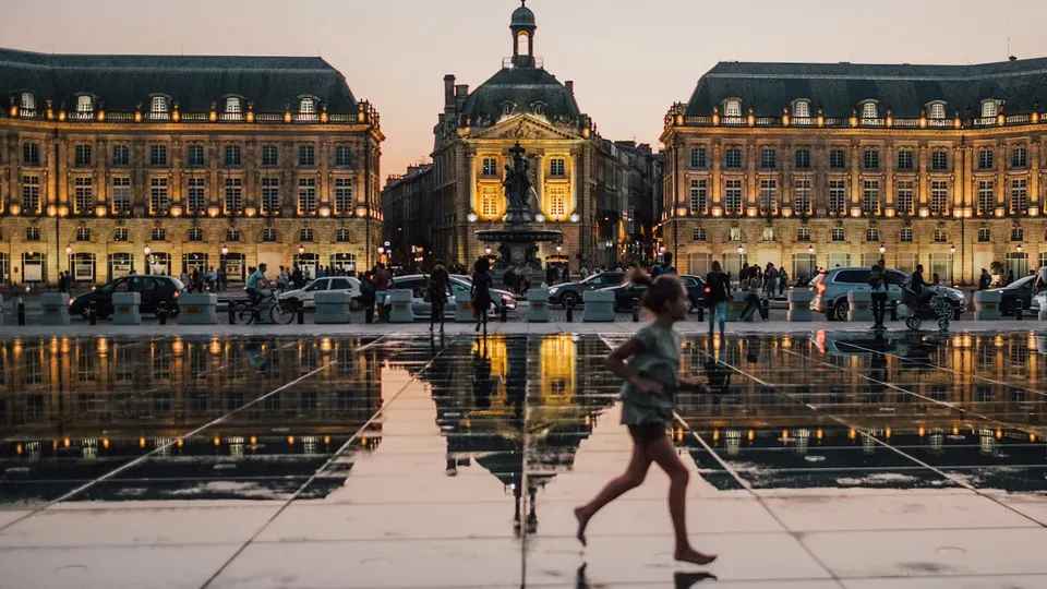 Affiche de la sortie : Soirée Mad2Moi au Karadoc à Bordeaux